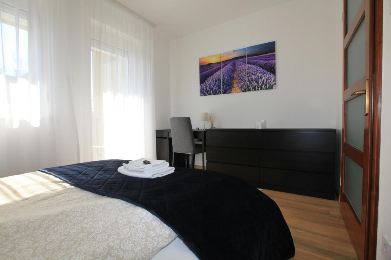 Paskal-Lux Apartments With Free Parking And Ac Budapeste Exterior foto