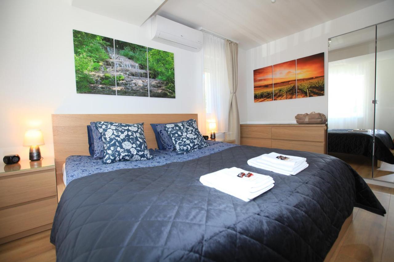 Paskal-Lux Apartments With Free Parking And Ac Budapeste Exterior foto