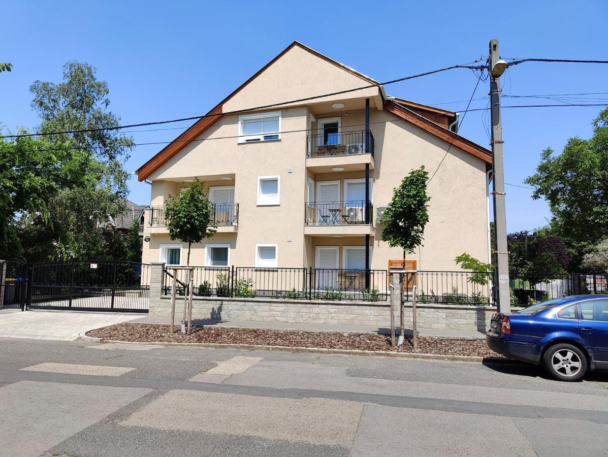Paskal-Lux Apartments With Free Parking And Ac Budapeste Exterior foto
